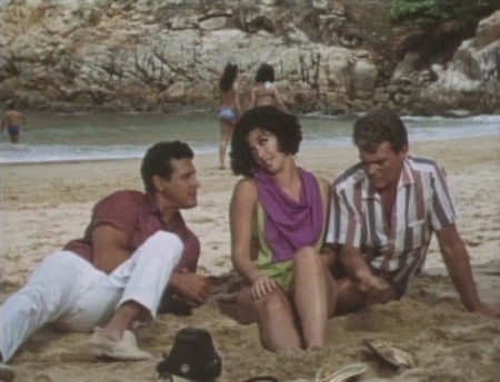 C'est l'amour à la plage entre Maura Monti, Armando Silvestre et Hector Godoy
